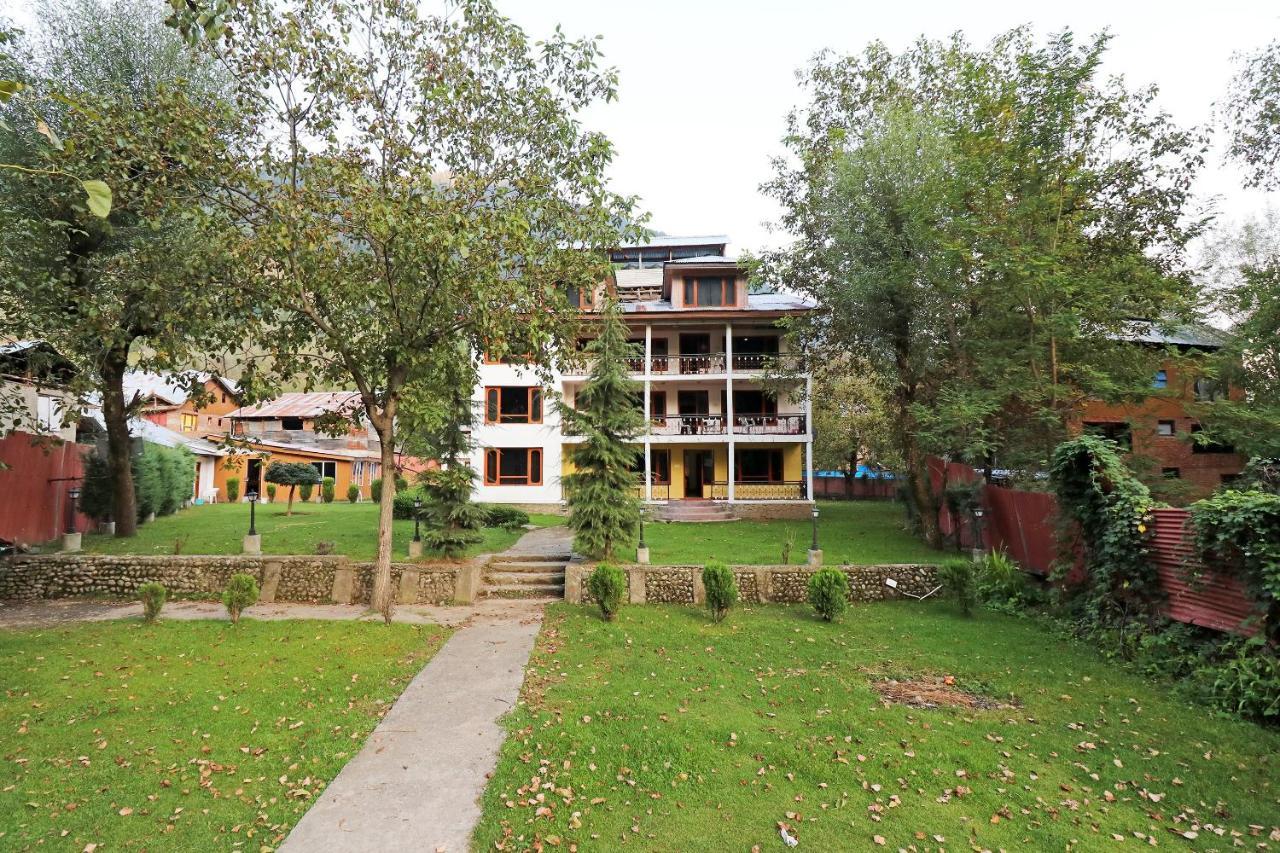 Oyo 18416 Hotel Park Palace Pahalgām Exteriér fotografie